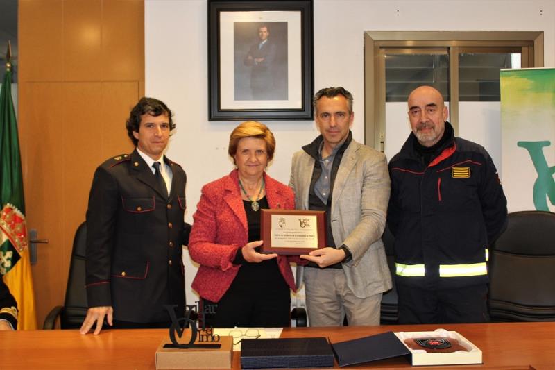 Homenaje-bomberos4-t800
